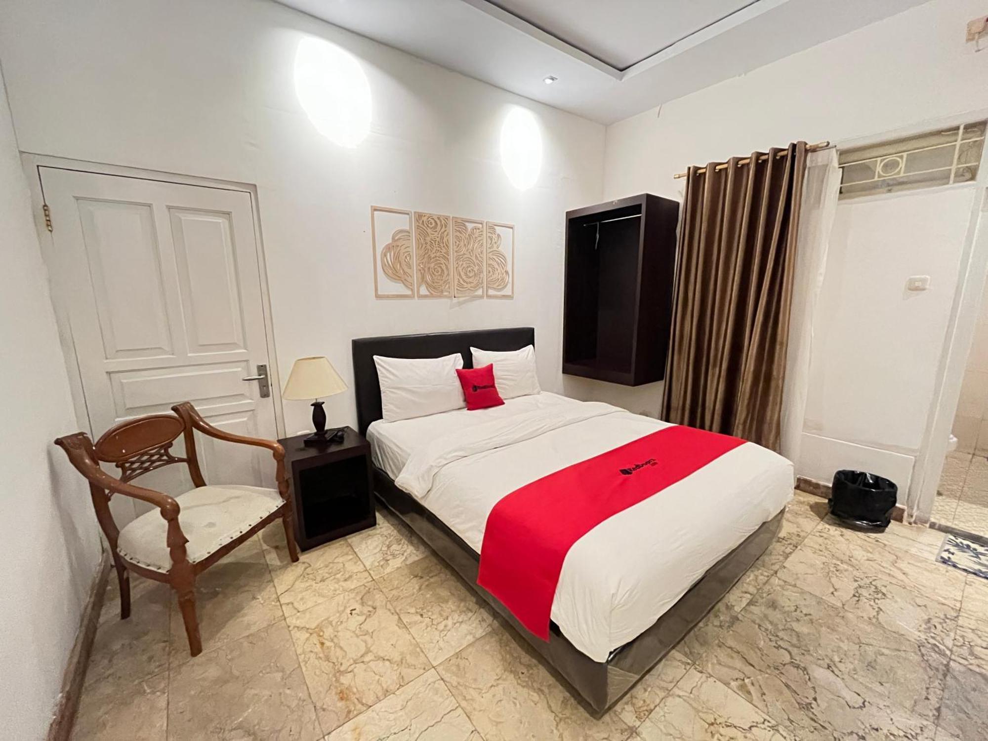 Reddoorz Near Kantor Walikota Manado Bagian luar foto